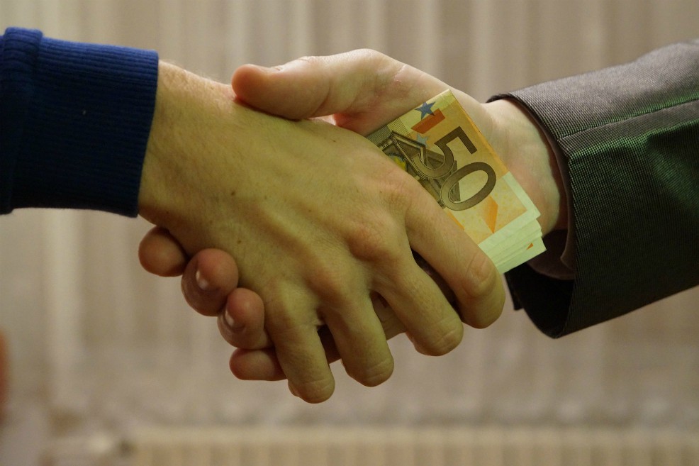 Lista la guía para que las empresas se blinden contra el soborno internacional