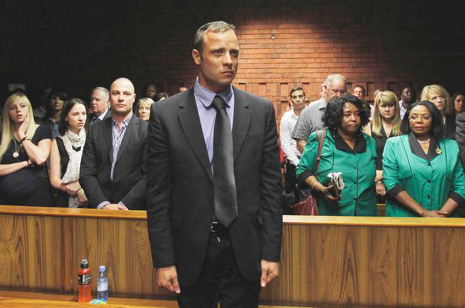 Hermano de Oscar Pistorius, absuelto del cargo de homicidio culpable