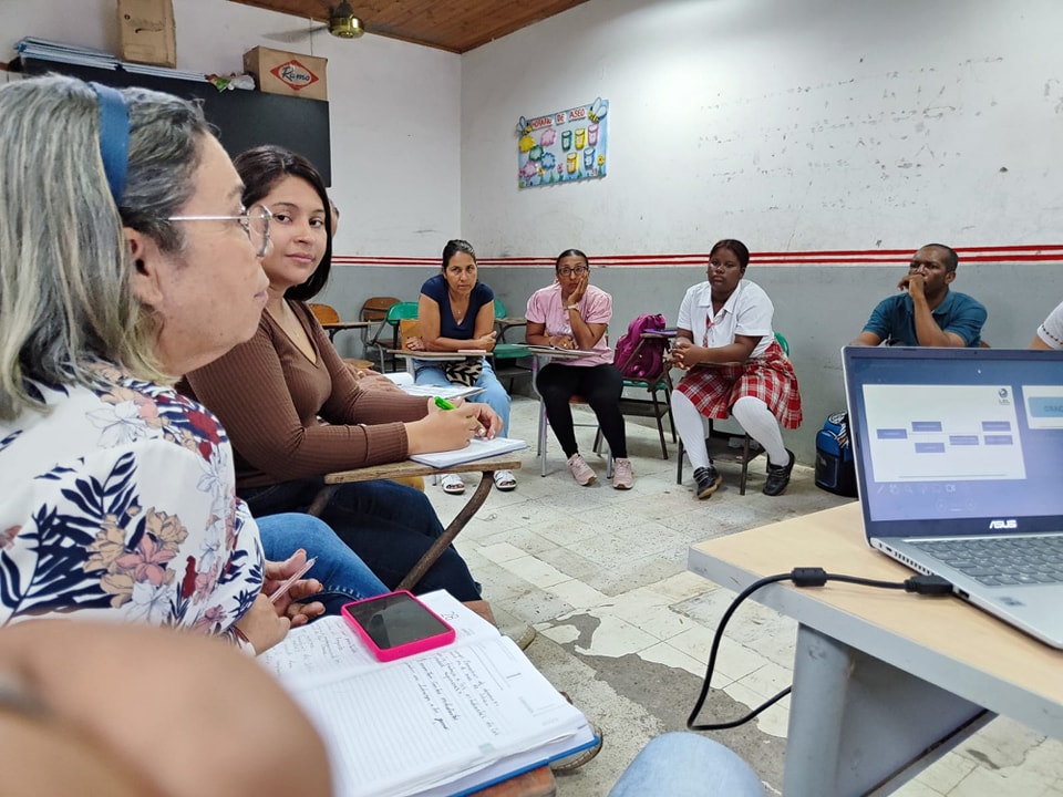 El programa permitió a 100 estudiantes de cuatro instituciones educativas de Caucasia y Tarazá ampliar sus conocimientos en materia judicial y de resolución de conflictos.