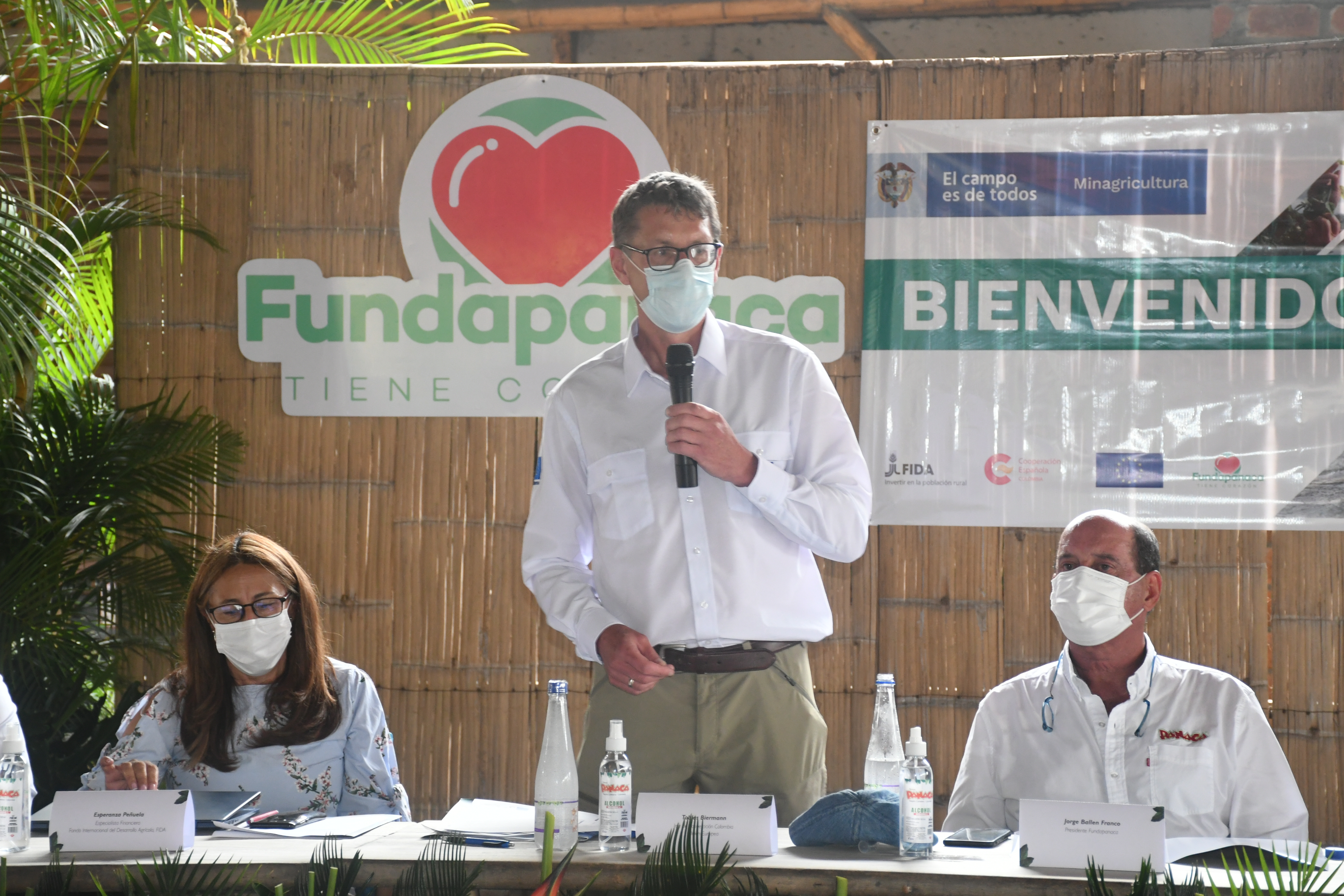 150 jóvenes y mujeres rurales iniciaron formación como Técnicos Laborales Agropecuarios gracias a MinAgricultura, cooperación internacional y Fundapanaca