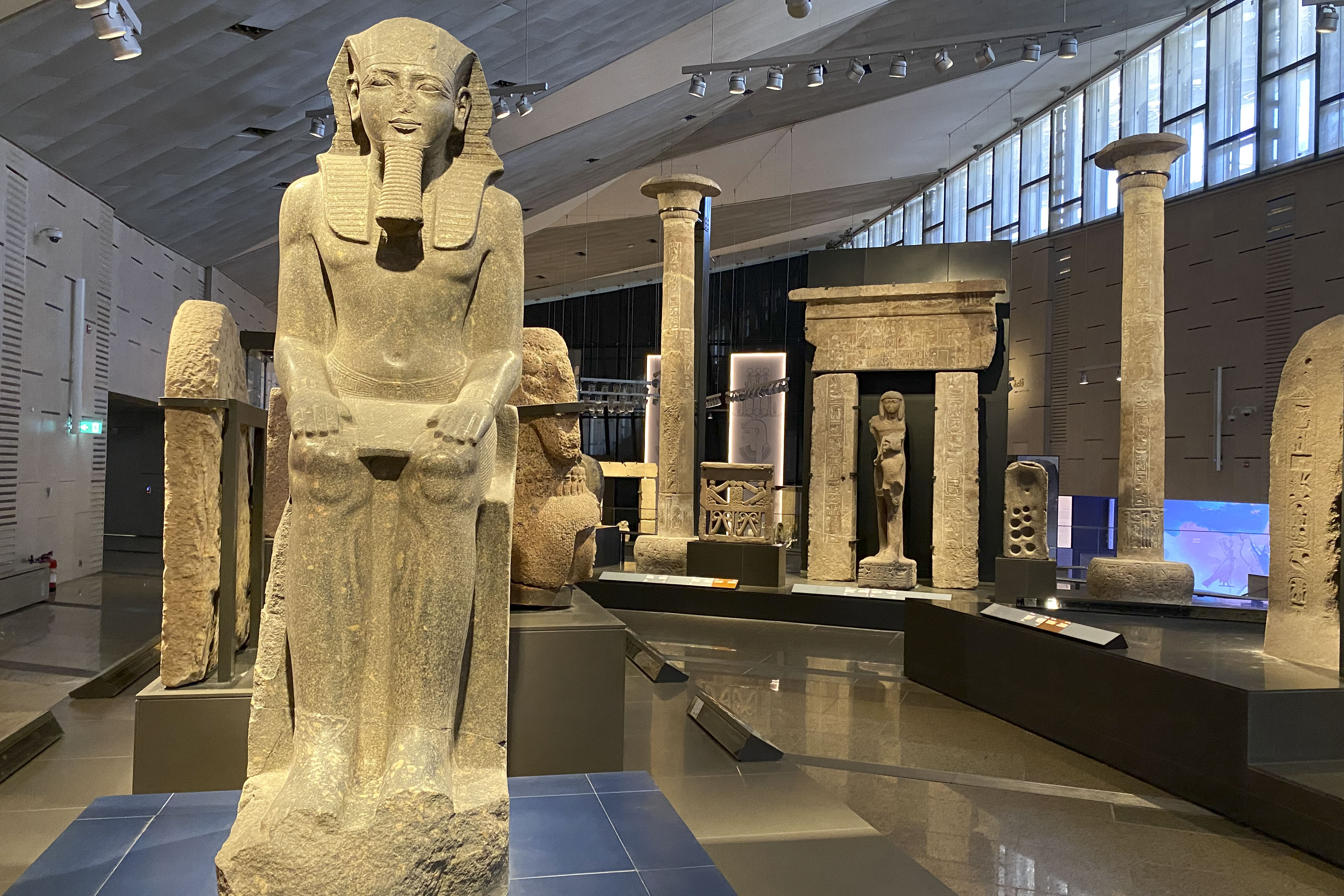 Egipto inaugura el Gran Museo Egipcio: 5.398 piezas de Tutankamón expuestas por primera vez en la historia