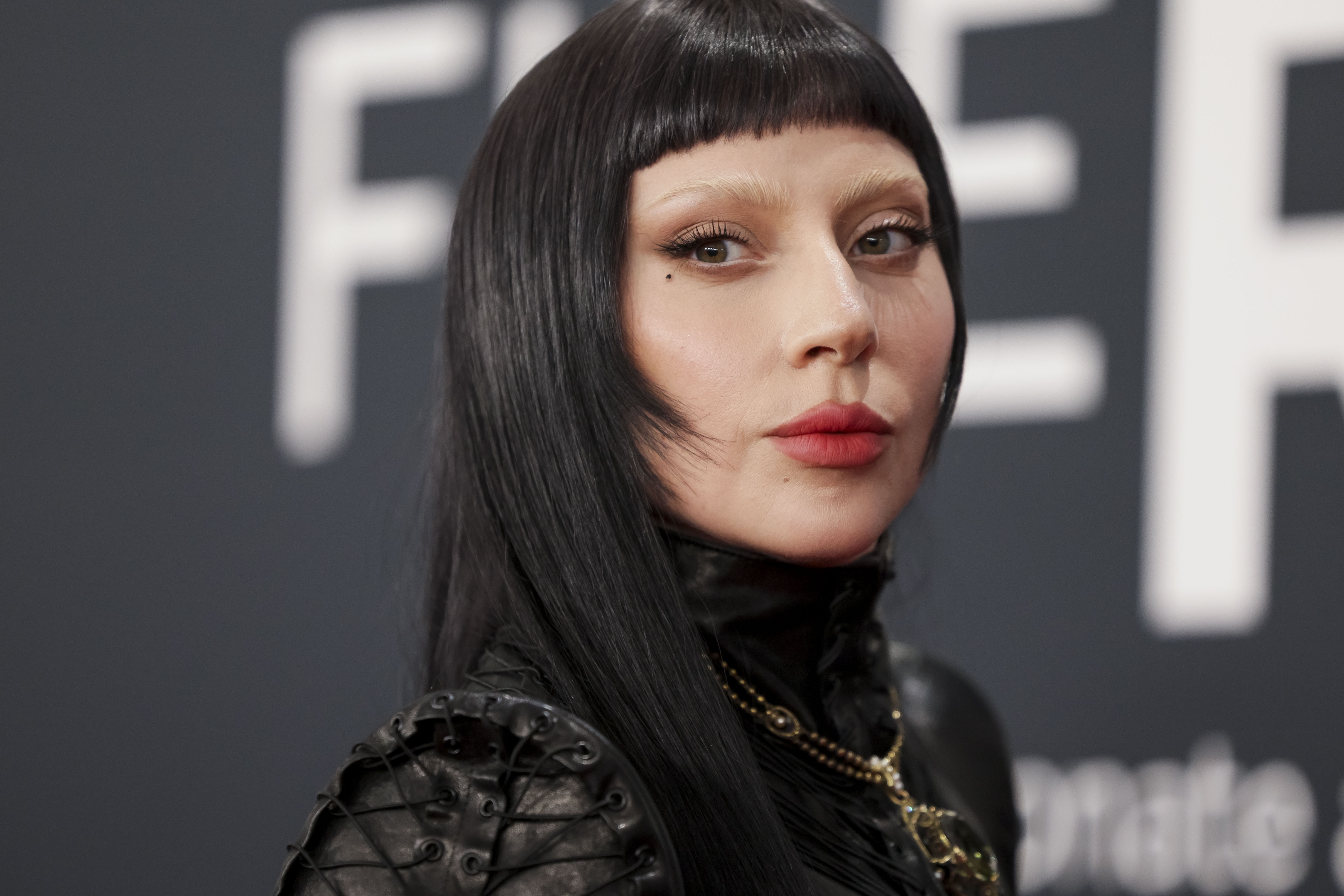 Lady Gaga revela por qué se internó en psiquiátrico: “Me derrumbé por completo”
