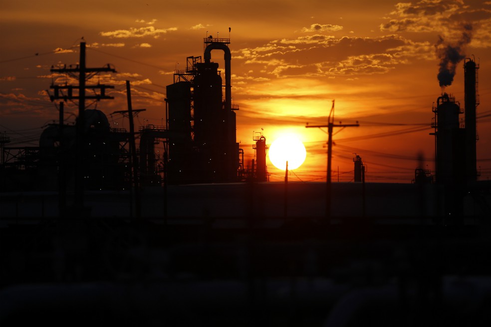 Cae optimismo por el petróleo ante potencial del esquisto