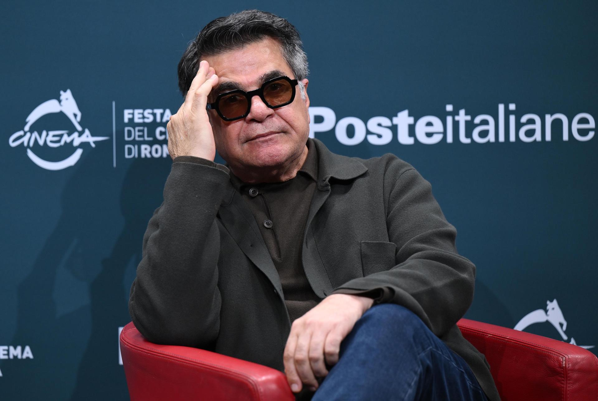 Tribunal iraní reafirmó la condena contra Jafar Panahi, director de “Un simple accidente”