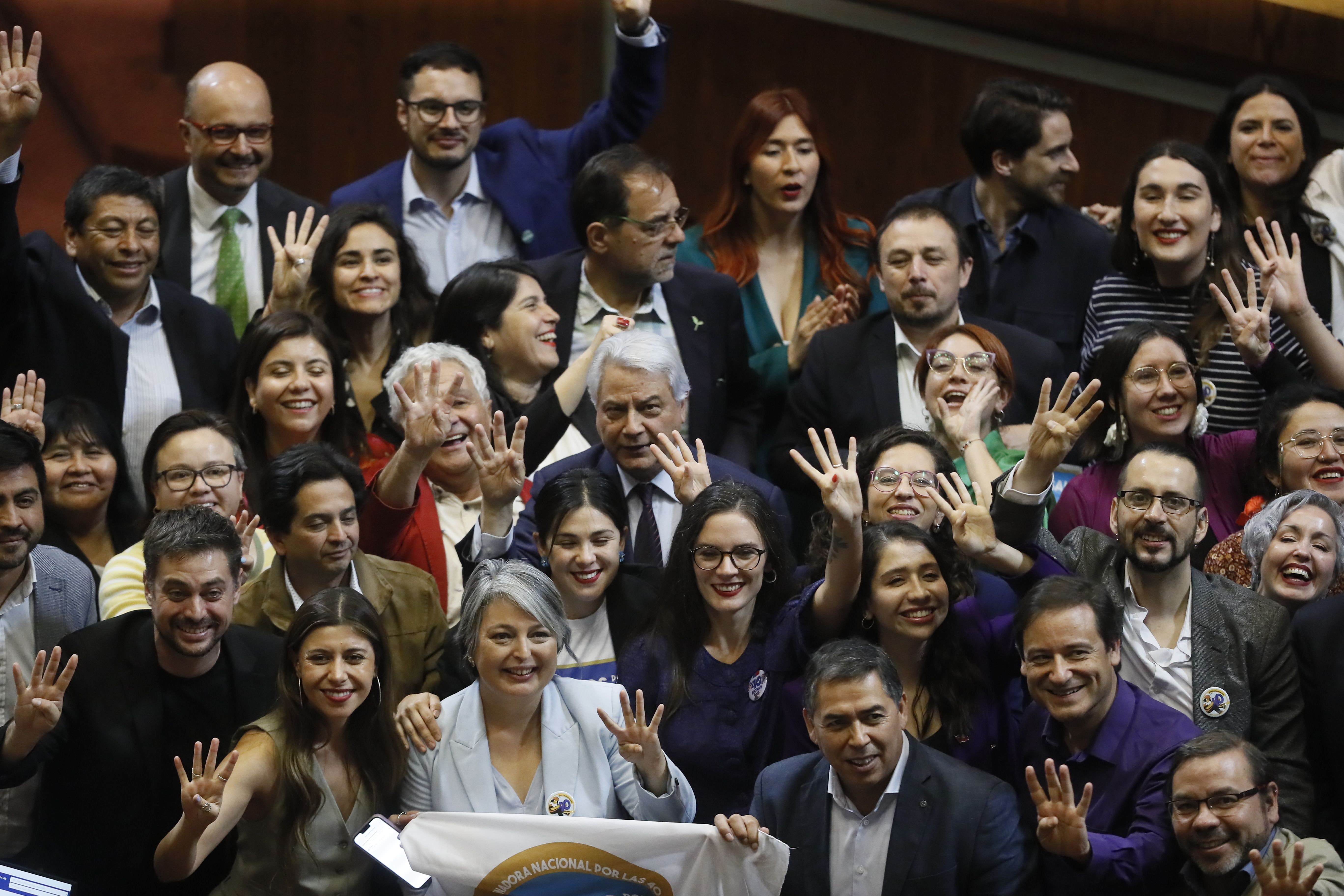 Jornada laboral en Chile será de 40 horas a la semana, ¿cuánto se trabaja en la región?