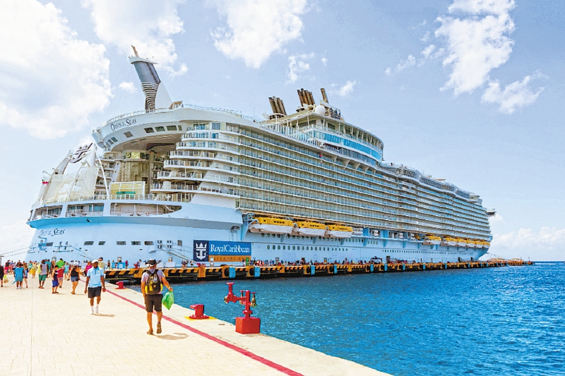 Oasis of the Seas, uno de los barcos de Royal Caribbean.