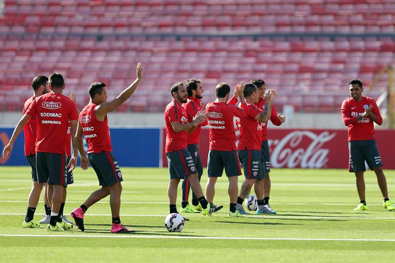 Inédito entrenamiento de la selección chilena en Santiago
