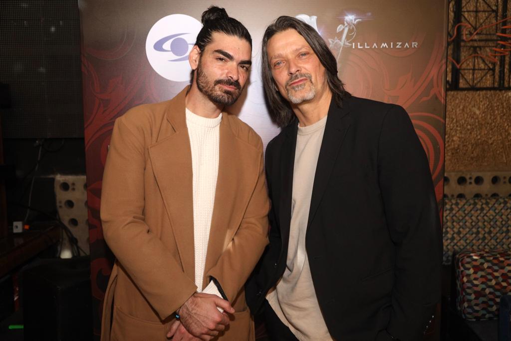 Los actores españoles Alejandro Rodríguez y Kike San Martín hacen parte del elenco de la nueva serie del Canal Caracol, 'Las Villamizar'.