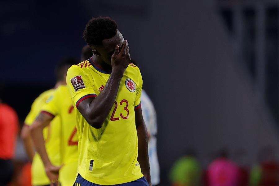 Nueva alarma en la selección: Dávinson Sánchez, en duda para las Eliminatorias