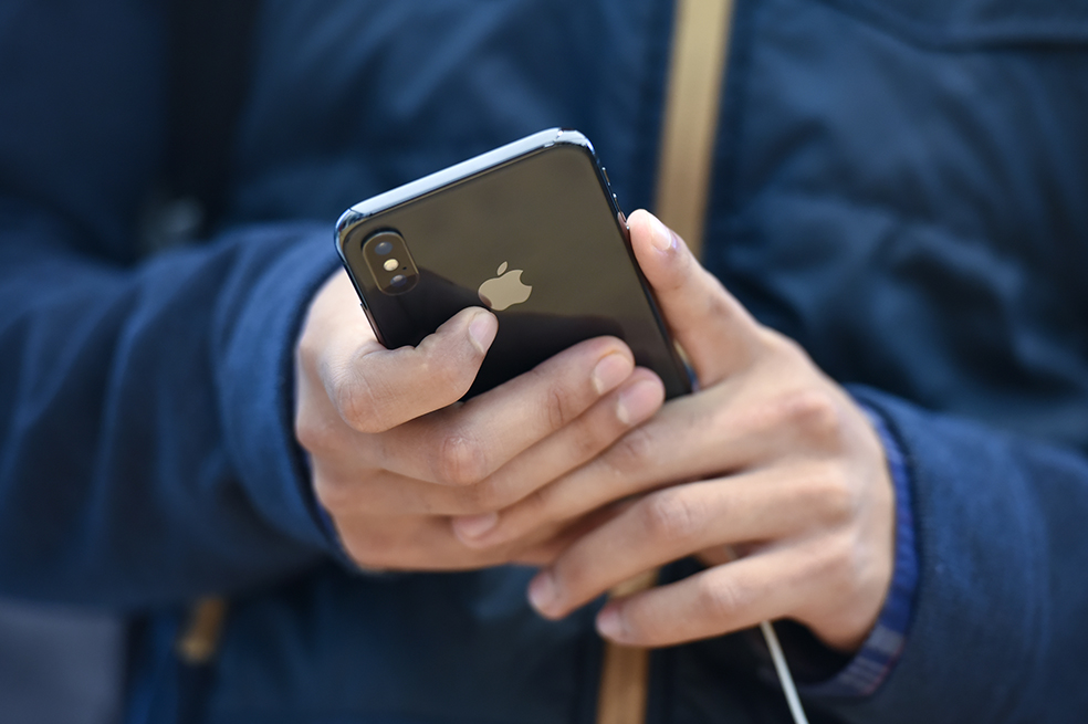 Apple aumenta sus ganancias con sus iPhones más caros