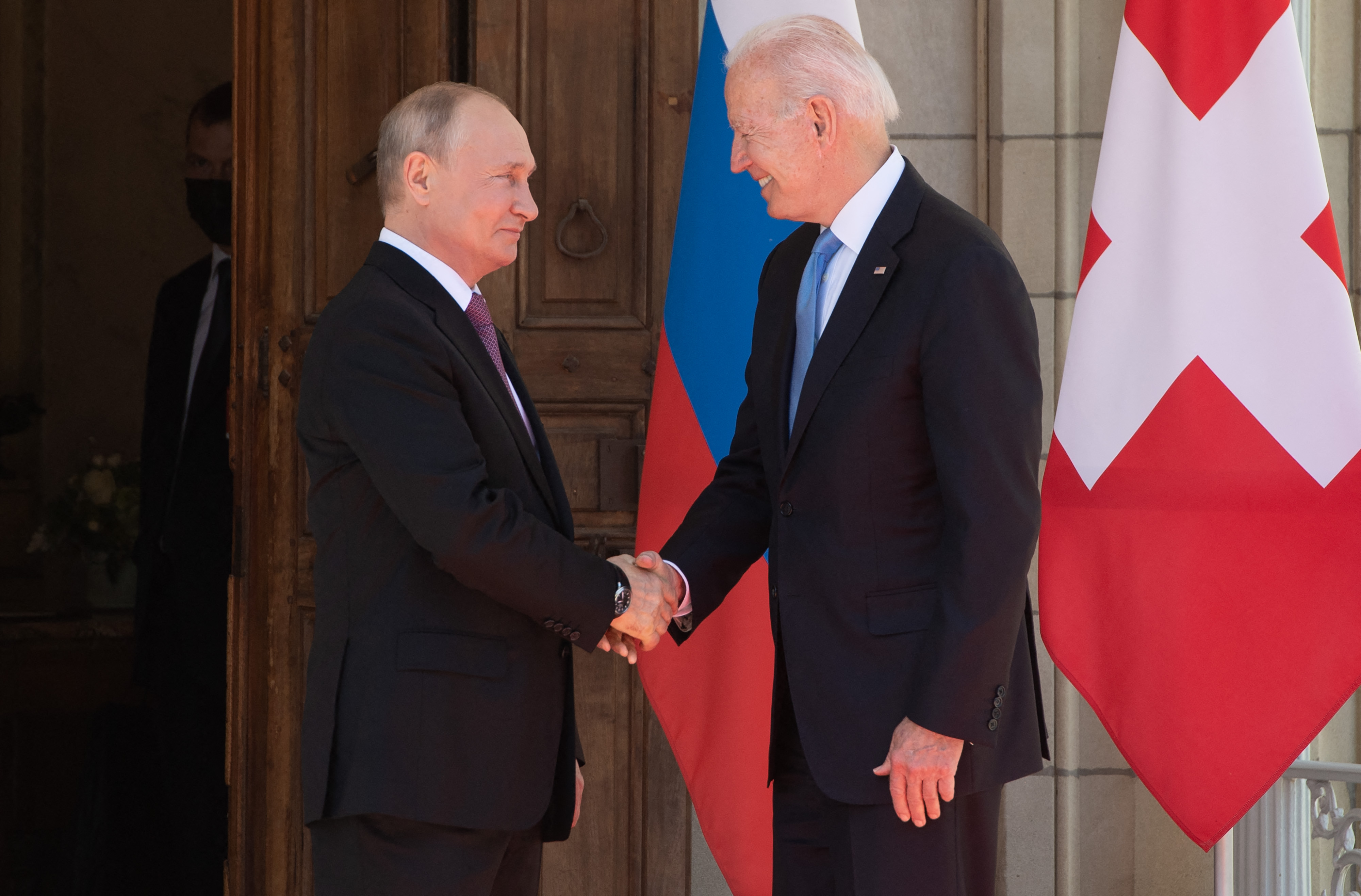 Así fue el encuentro de Biden y Putin en la cumbre de Ginebra, en fotos