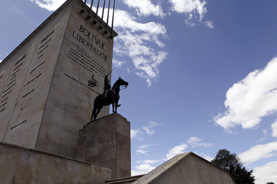 Los Héroes