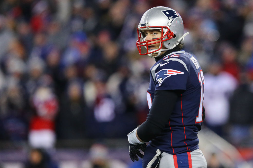Tom Brady necesitó puntos de sutura por corte en mano de lanzar