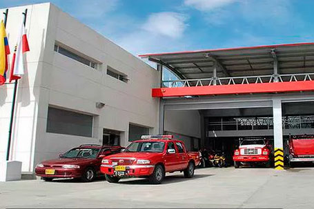 Niño se ahogó en piscina de bomberos en donde se entrena rescate acuático
