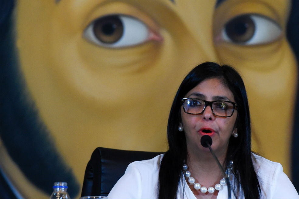 ¿Por las buenas con Venezuela?