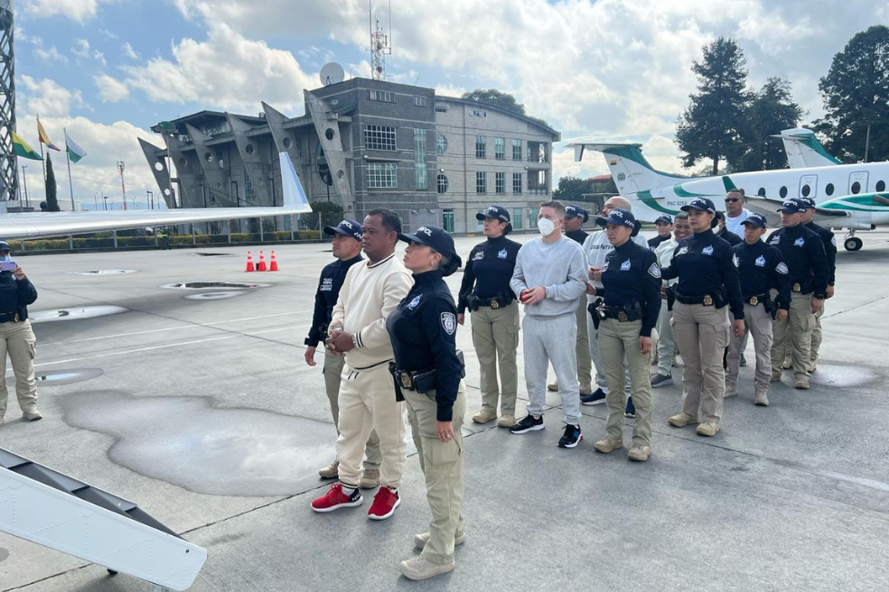 Extraditan siete colombianos a Estados Unidos por narcotráfico