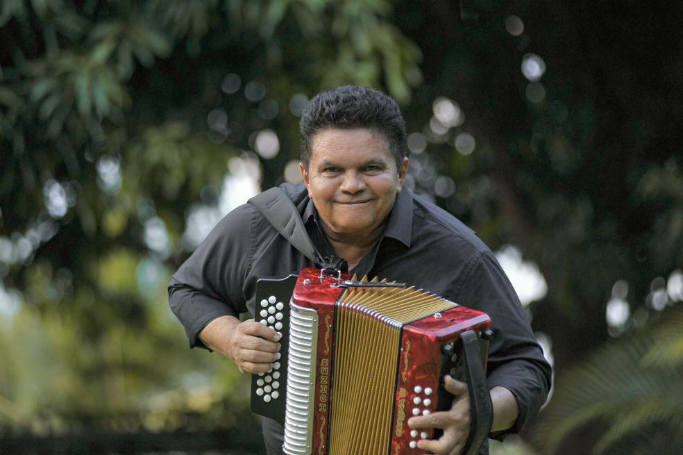 Álvaro López, uno de los más emblemáticos reyes del vallenato, estará en la gala en la que se presentará el festival 2018.
/ Cortesía Teatro Mayor