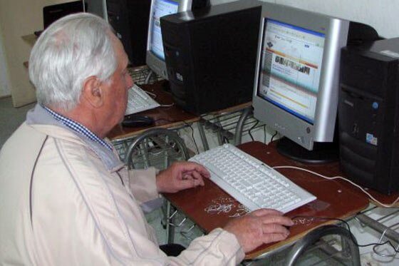 A dos debates para que la ley de empleo para el adulto mayor sea una realidad