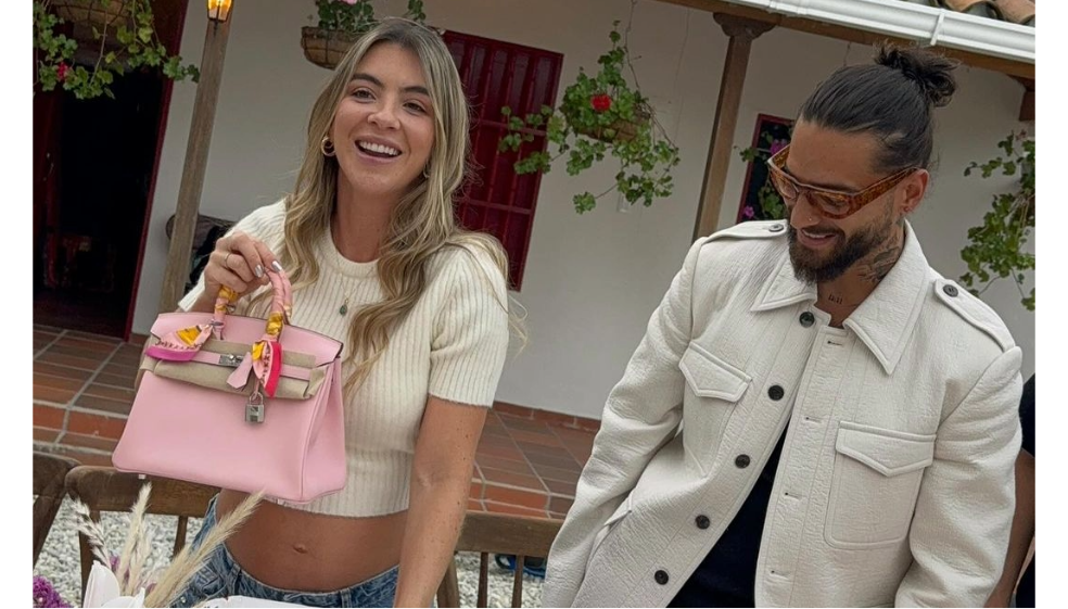 Maluma le regaló costosa cartera a su novia, mientras ella recibió fuertes críticas