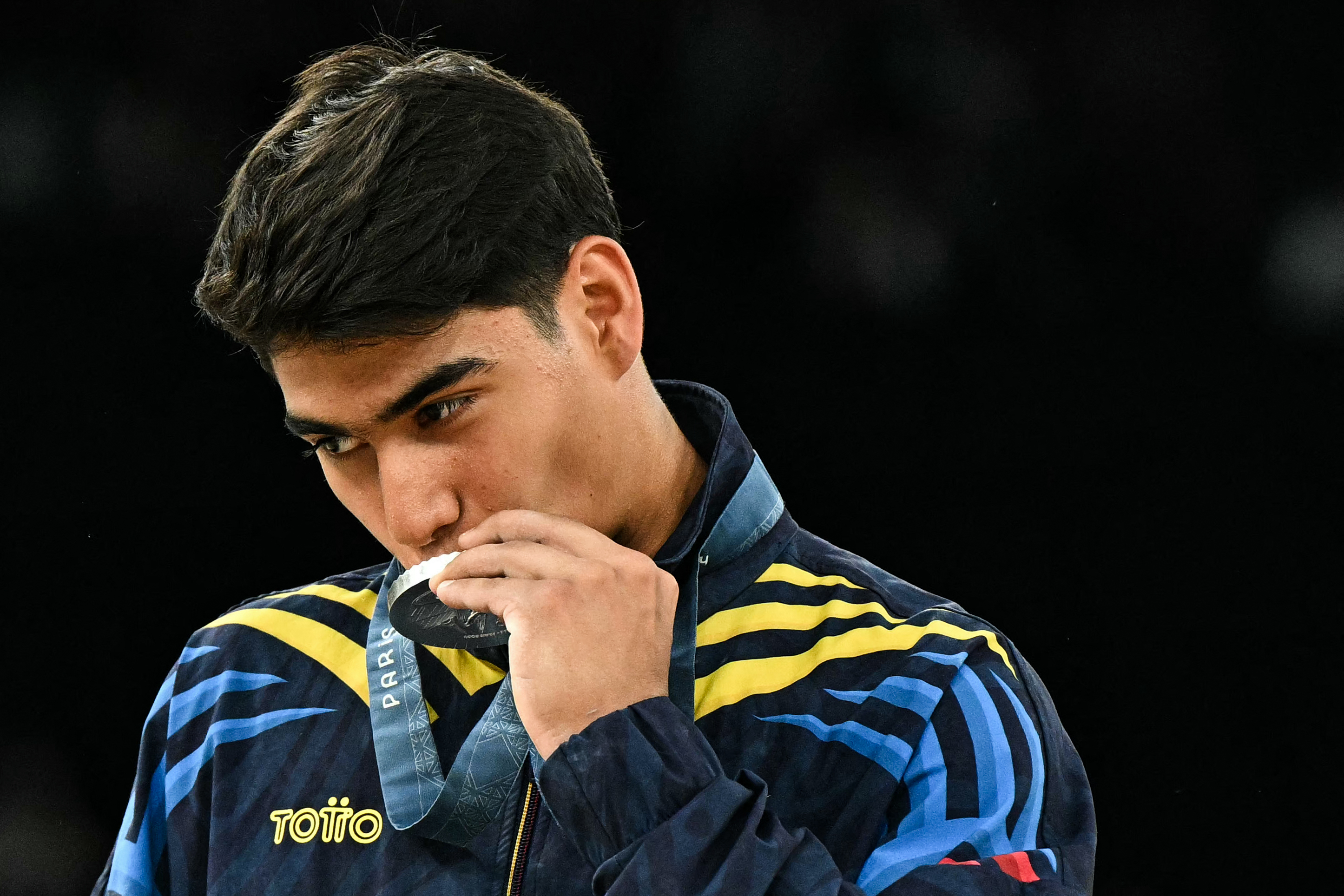 El cucuteño Ángel Barajas se llevó la medalla de plata en la modalidad de barra fija en los Juegos Olímpicos de París 2024.