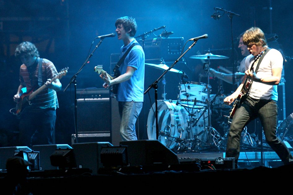 ¡La espera terminó! Arctic Monkeys anuncia la fecha de su sexto disco
