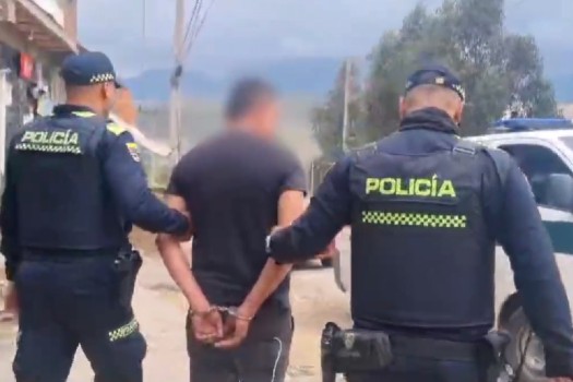 Descubren desguazadero de vehículos cuando sujeto desvalijaba un camión robado