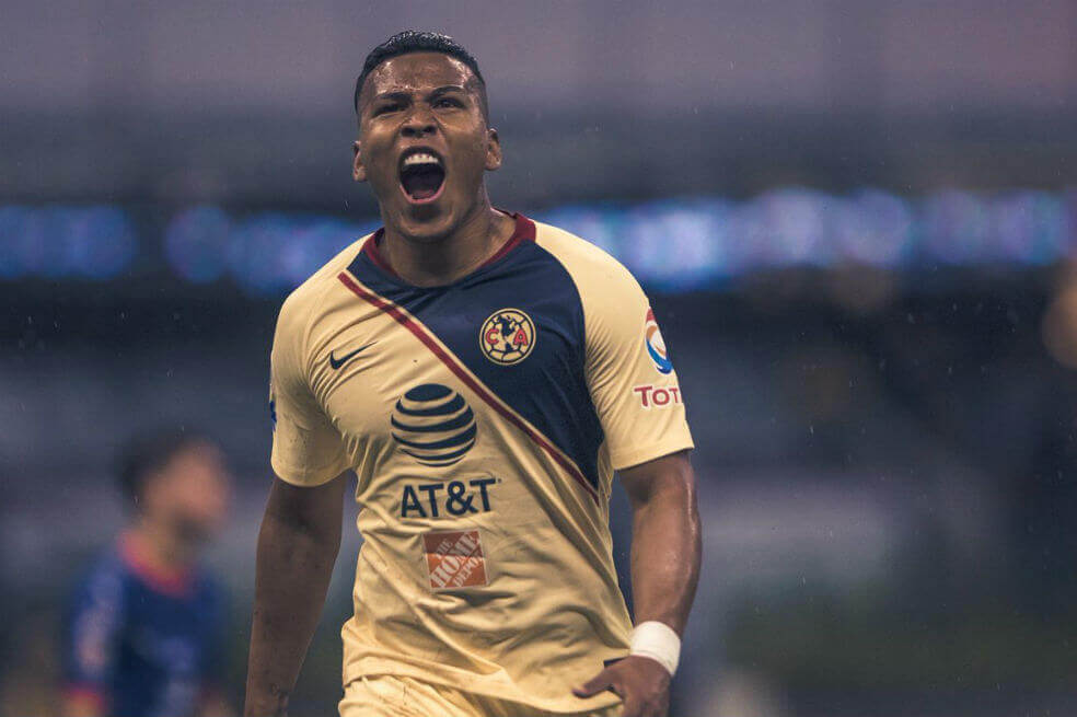 Roger Martínez, en problemas: América le cerró las puertas