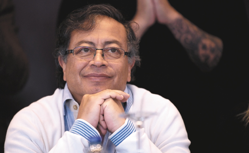Gustavo Petro, candidato a la presidencia por el Pacto Histórico, considera que los discursos son la forma más artística de la política y que la lectura es la herramienta más efectiva para el aprendizaje.  / Mauricio Alvarado
