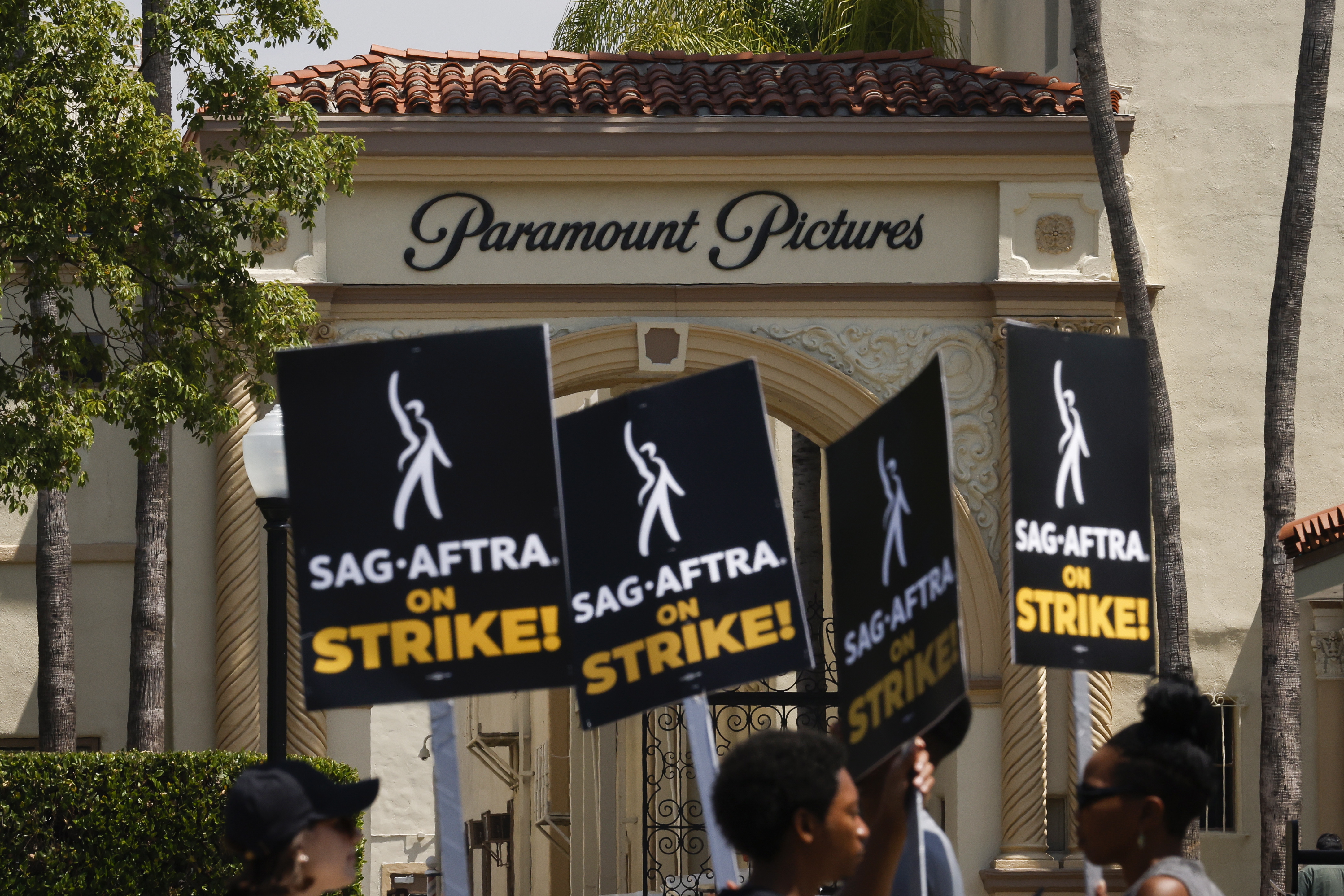 Huelgas de Hollywood: Una lucha que puede provocar 4.000 millones de dólares en pérdidas