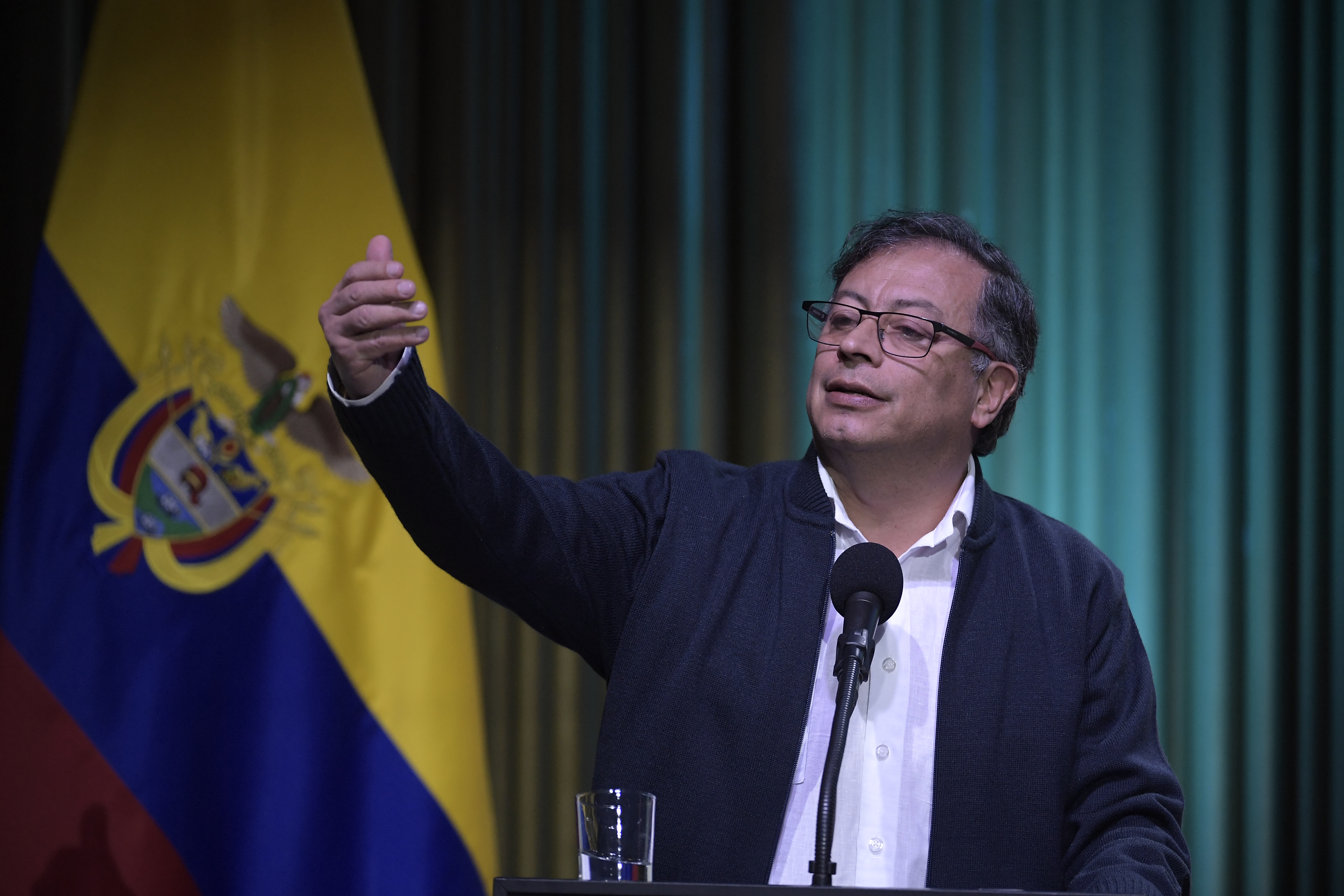Petro: “se hará allanamiento a la Presidencia por la Fiscalía”