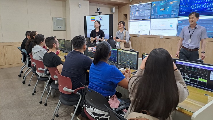 Amplían plazo para que docentes apliquen a cursos gratuitos en Corea del Sur