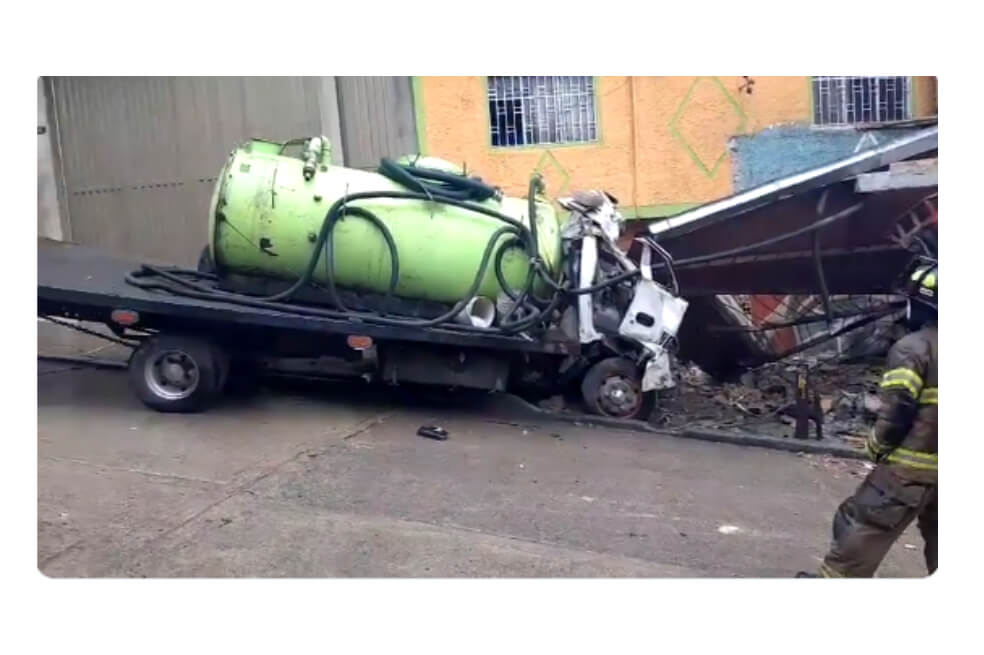 Un muerto y un herido dejó el choque de un camión contra una vivienda en San Cristóbal