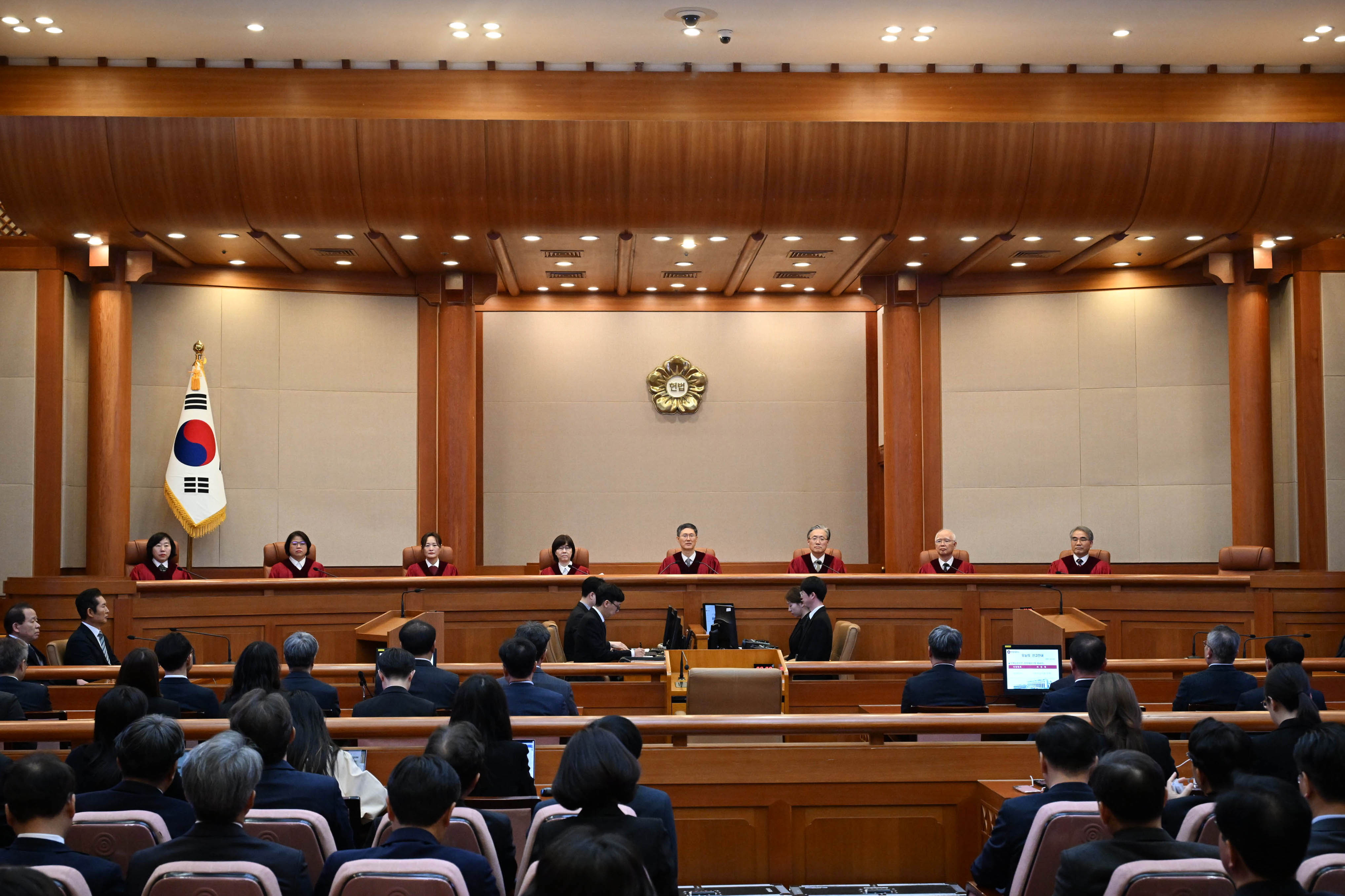Tribunal de Corea del Sur vota por unanimidad para destituir al presidente Yoon