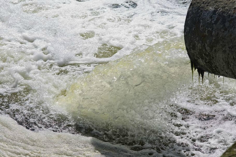 Se permitirá el uso de aguas residuales en actividades agrícolas e industriales