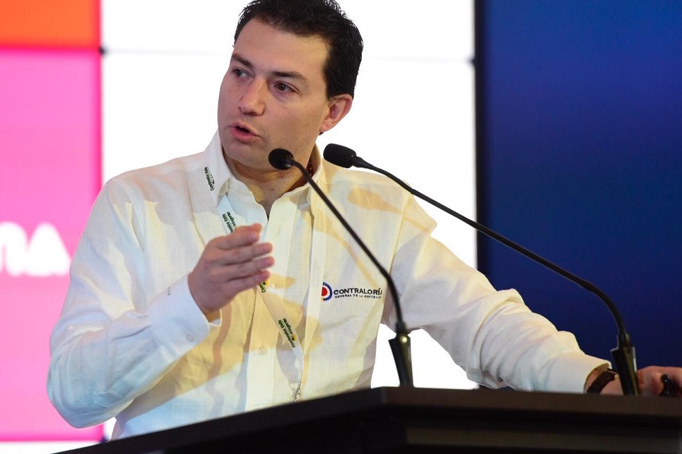 «Salud en Colombia pierde ocho billones de pesos por ilegalidad»: Contralor