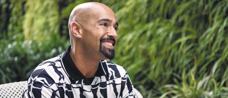 Pierre Jean González y su lucha porque la diversidad no esté “tras bambalinas”