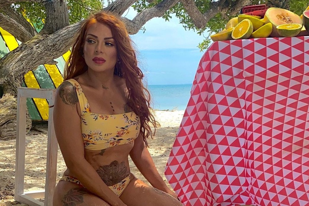 La cantante suele postear fotos de sus cambios de look pero también en traje de baño mostrando su tonificado cuerpo.