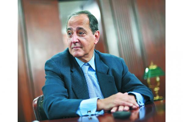‘Triste ver a EE.UU. dirigido por este payaso ignorante de Trump’: Juan Camilo Restrepo