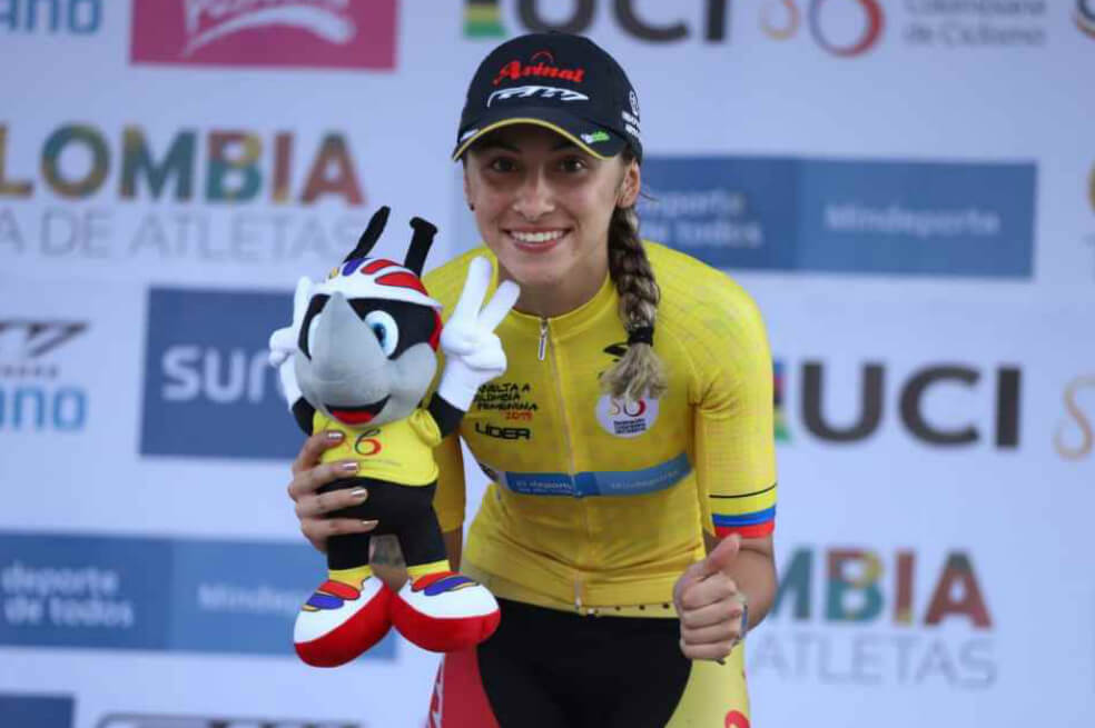 Daniela Atehortúa sigue líder de la Vuelta a Colombia Femenina UCI