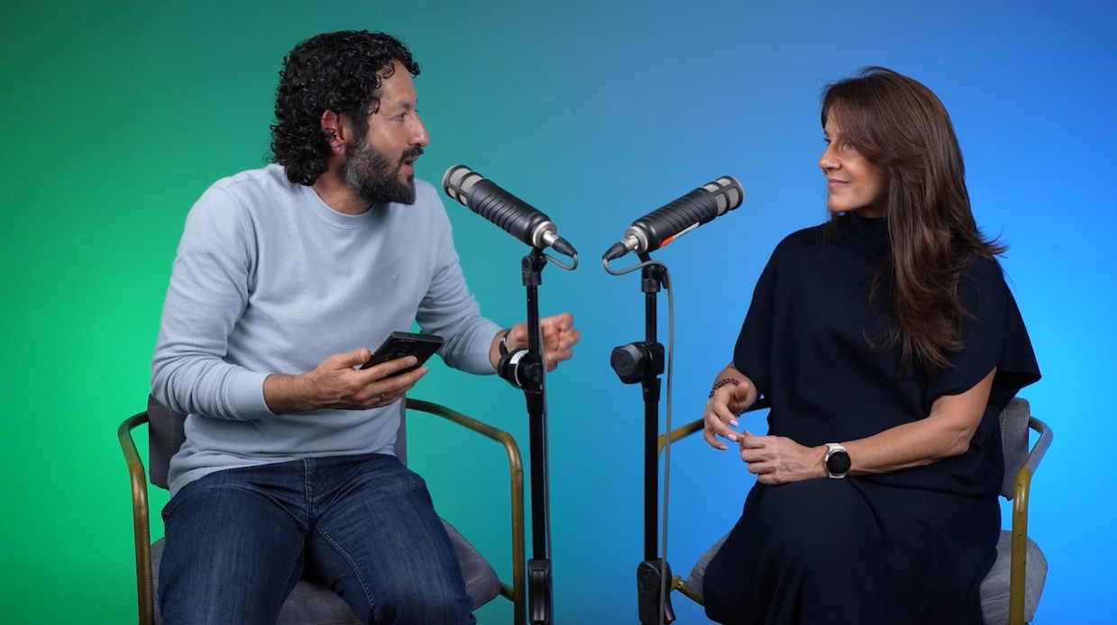 Edwin Bohórquez Aya, gerente digital de El Espectador, en la conversación con Catalina Manrique, gerente general de SAP Colombia.