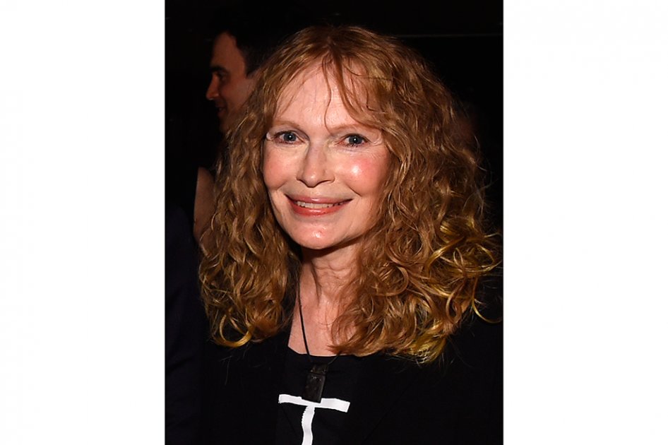 Hijo de Mia Farrow muere en accidente de tránsito