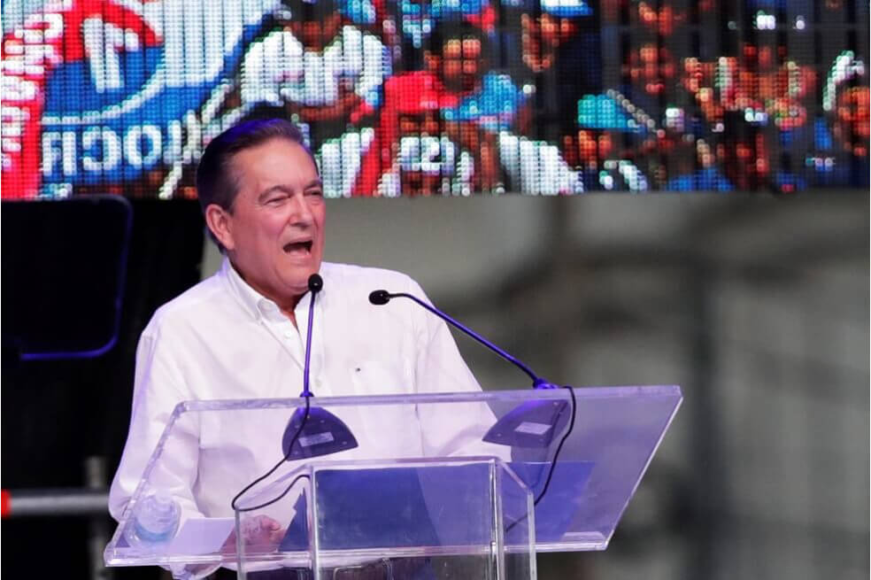 Colombia se expone a medidas en respuesta por aranceles a importación de ropa: Panamá