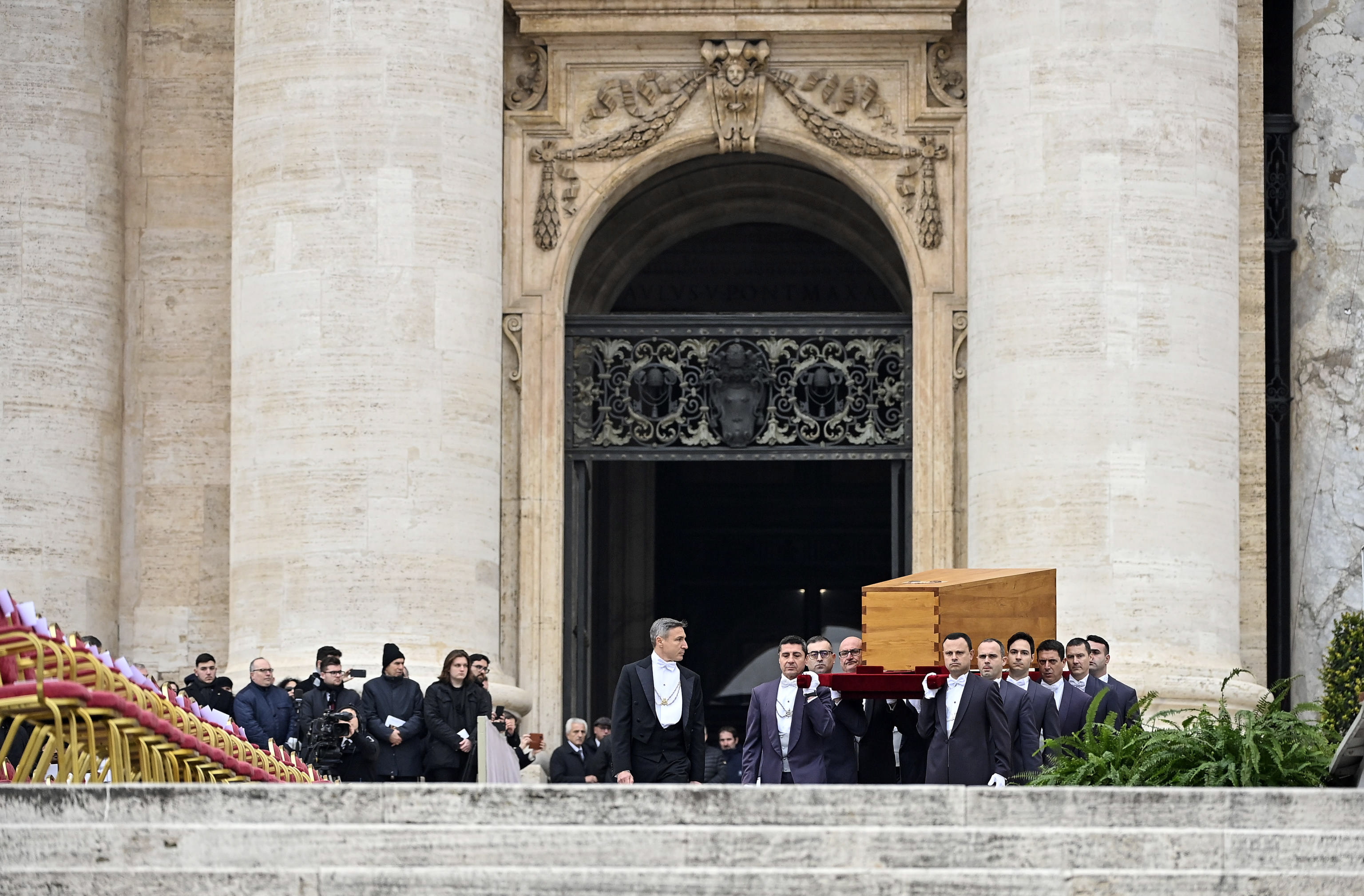 Estos fueron los colombianos que asistieron al funeral del papa Benedicto XVI