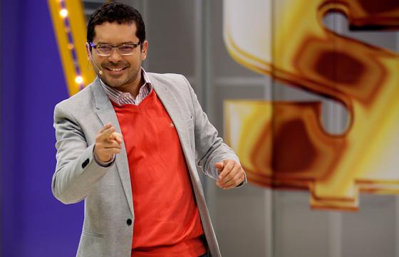 Fallece Bernardo Duque, voz del programa El precio es correcto