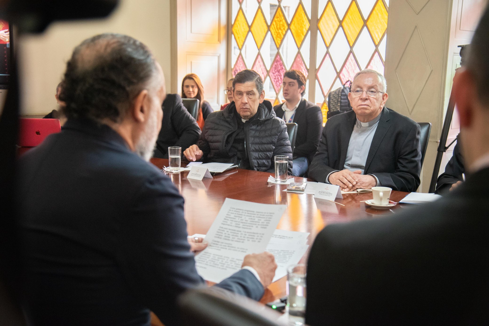 Iglesia católica se reunió con el ministro Benedetti, ¿de qué hablaron?