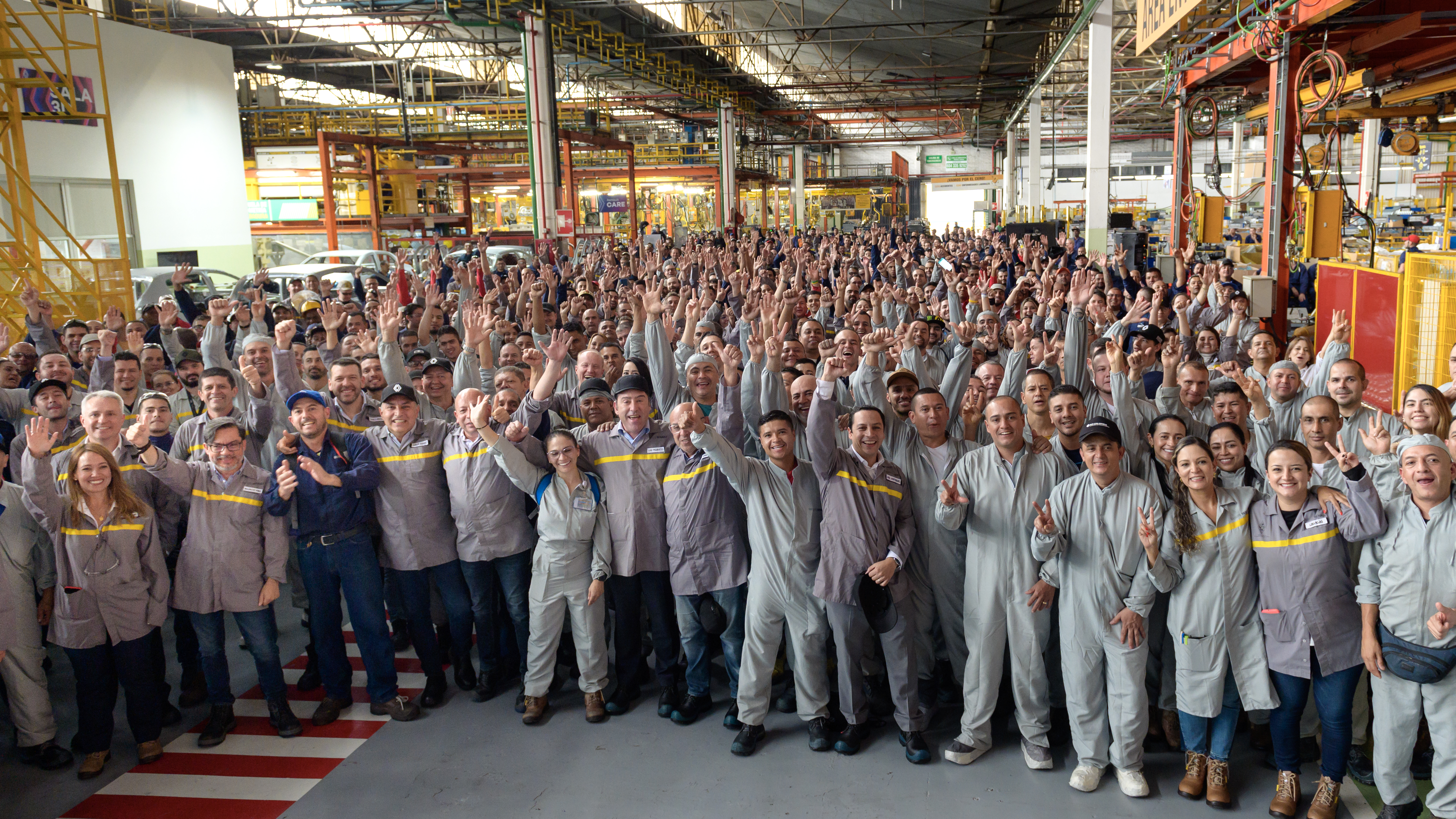 Renault perfila a Envigado como su hub exportador para América Latina