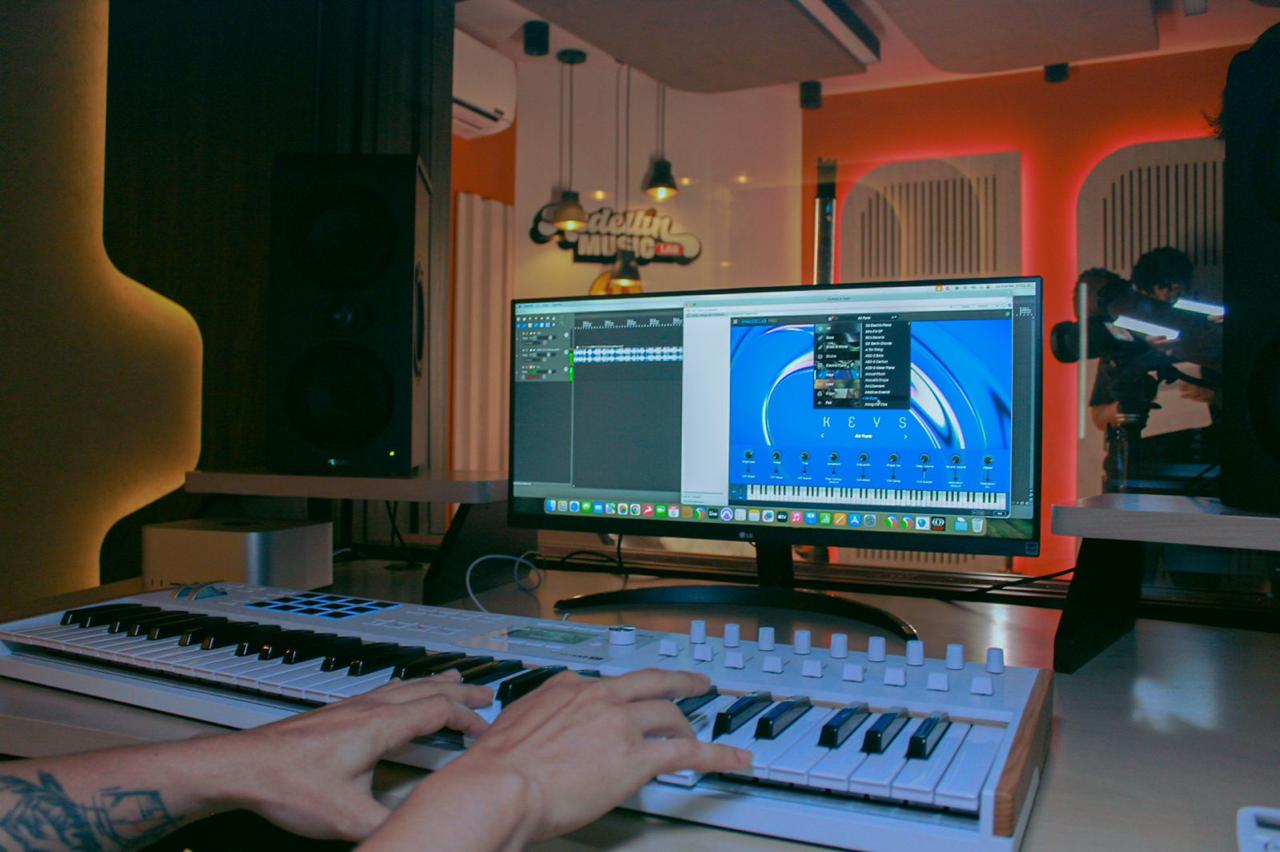 Inauguraron el primer estudio musical gratuito en Medellín: ¿Cómo puedes acceder?