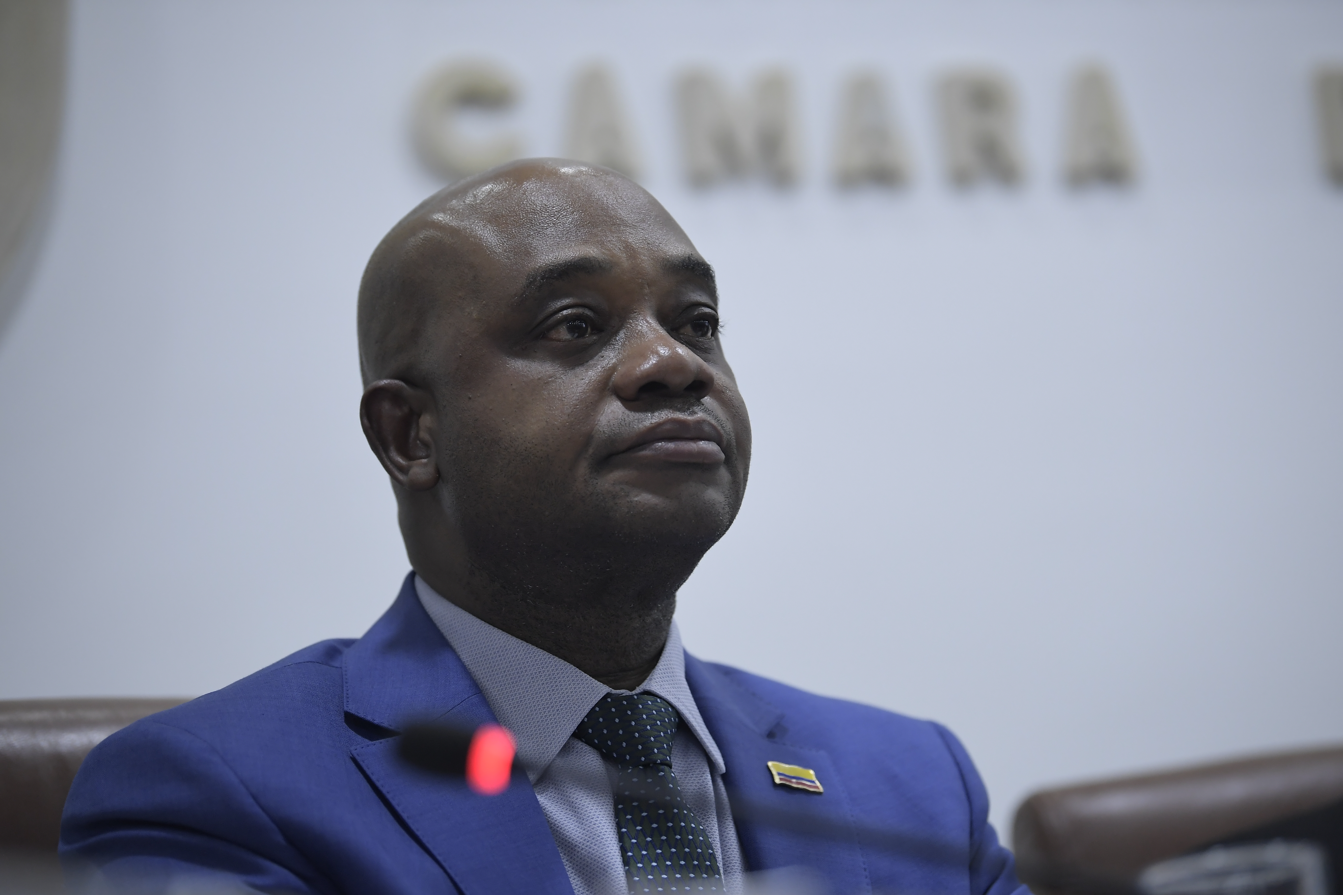 “Imprenta no está lista para asumir en octubre”: canciller dice qué pasará con pasaportes