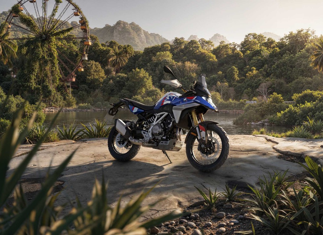 BMW Motorrad presenta la F 450 GS: así llega en equipamiento, versiones y precio