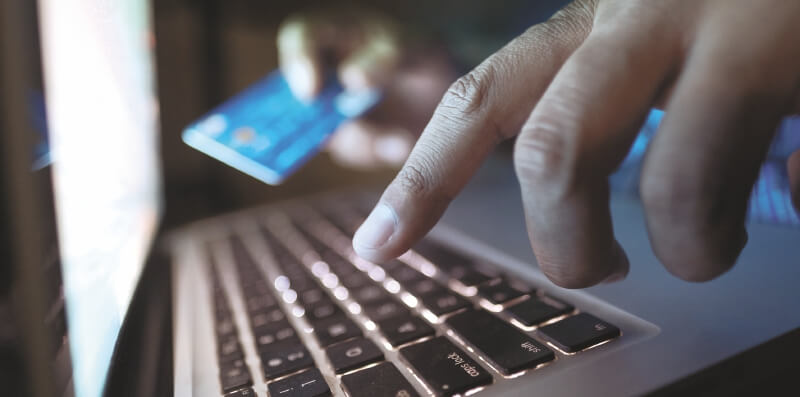 Entre las modalidades más comunes están el fleteo y el tarjetazo. / Getty Images